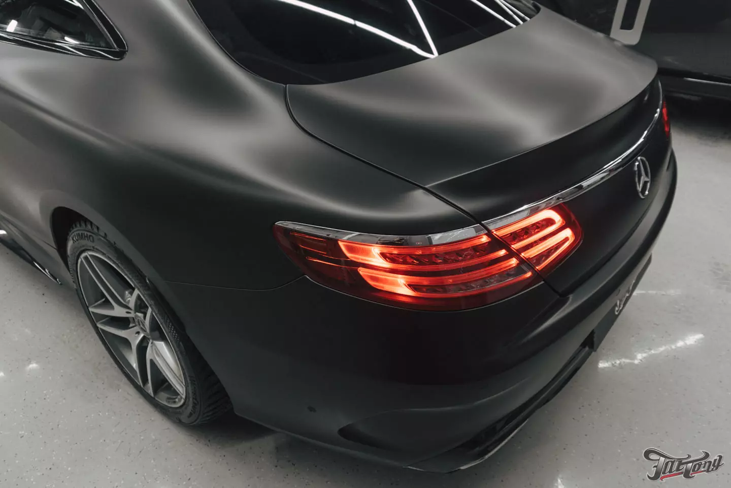 Смена стиля Mercedes S-class Coupe! Оклеили кузов в темно-серый винил от Oracal, окрасили диски